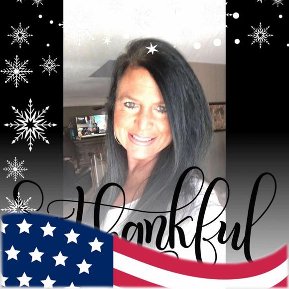 Meet your Posher, Lisa - Picture 1 of 1